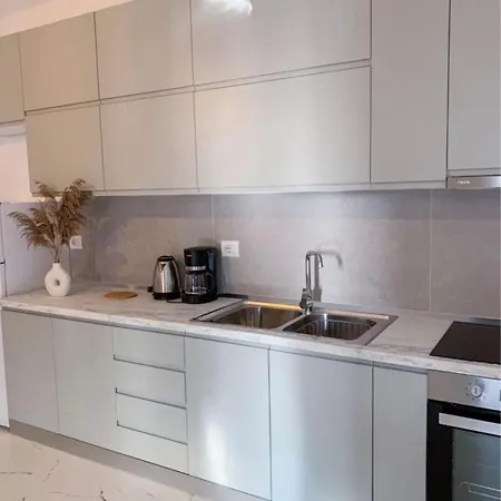 Rent Turdiu G Apartment *