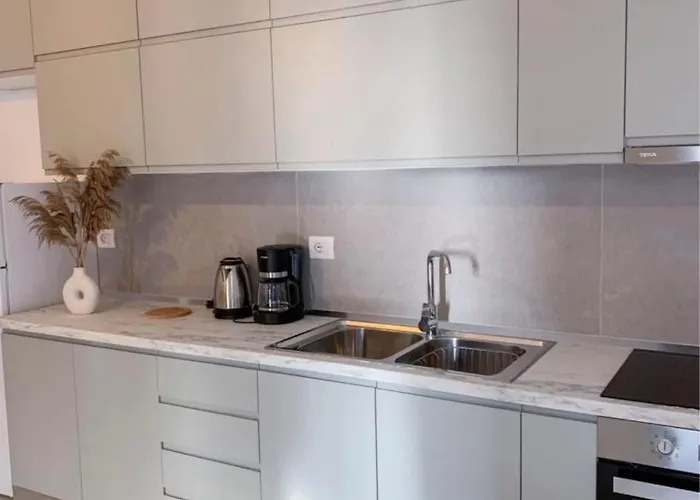 Rent Turdiu G Lägenhet *